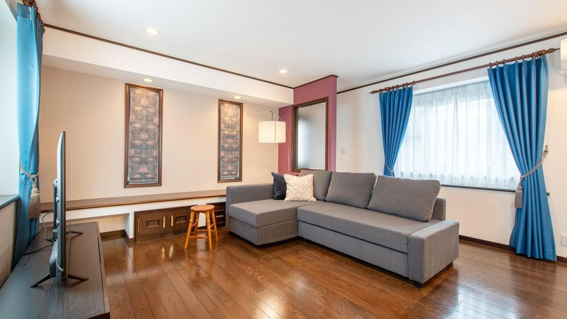 Family Stay Tokyo Hikifune location